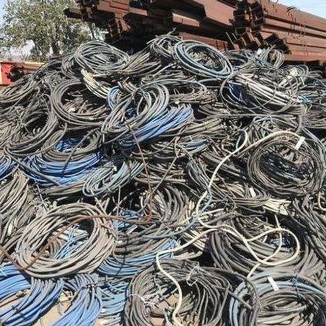 /src/assets/scrap-wire-1.jpg